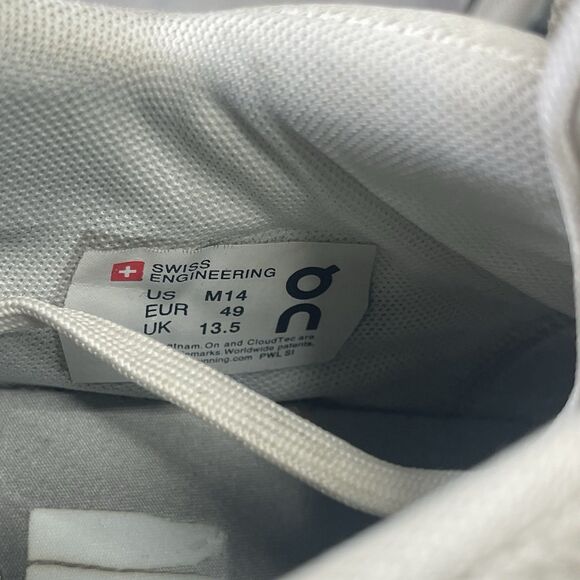 On The Roger Centre Court White Gum Cloudtec Sneakers 3MD11270228 Men's 14 F - Picture 8 of 11